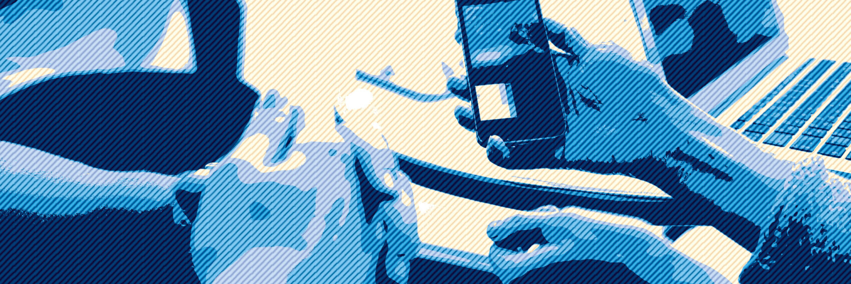 Closeup,Image,Of,Two,Person,Are,Watching,Video,In,Internet